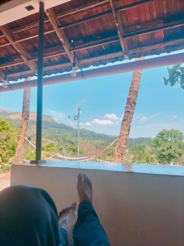 90S HERITAGE BY Hf in Pozhuthana