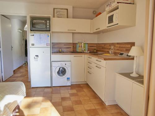 Apartment Pinede Mer et Soleil by Interhome near Pizza du Fournas