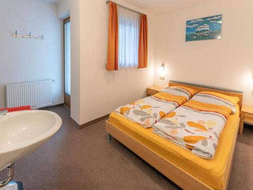 Apartment Al Vietta-3 by Interhome in קפל