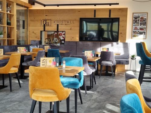 Étterem, Café-Pension Kristall (Cafe-Pension Kristall) in Moorbad Harbach