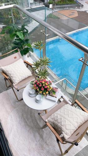 Bao Han Nera 2 near Thanh Toan Bridge