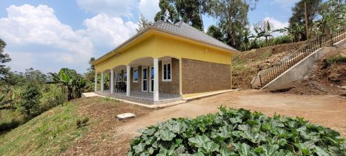 Kamengo Cottages in Fort Portal