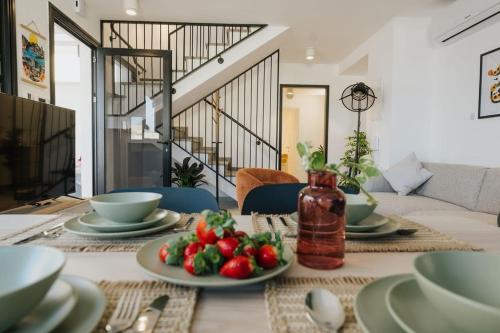 Communit Penthouse - Three Units & Port View, Haifa