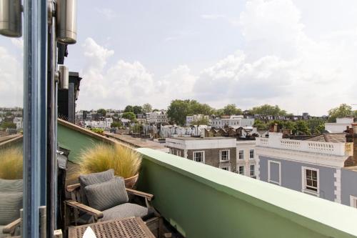 Unique 2bed flat in iconic Portobello Rd w terrace - main image