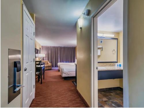 WINTER RATES! Coastal Charm 4th Floor Oceanview Stay! L 419