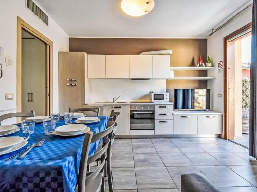 Apartment Endine Pool Apartment by Interhome in Spinone Al Lago