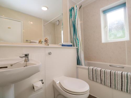 Beachcombers Newquay - image 5