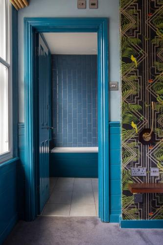 Photo - The Ship Rooms