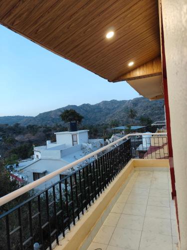 YoBro'sHouse in Salgaon