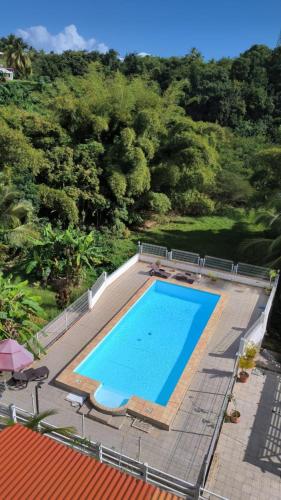 appartement 1 chambre plus mezzanine pour 2 à 4 personnes séjour minimun 2 nuits - Location saisonnière - Le Gosier