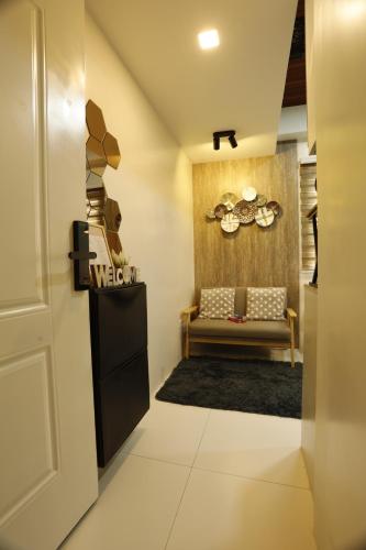 La Joya Suite - Tap to explore photos