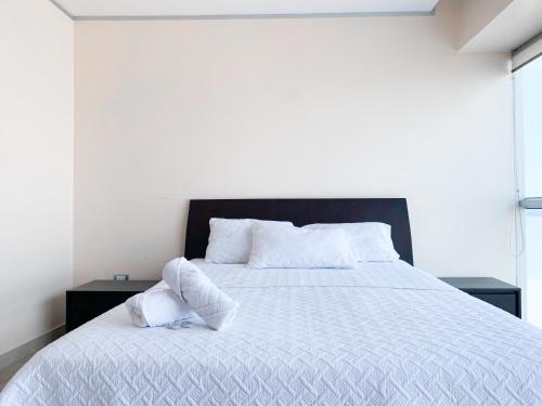Two-Bedroom Apartment with River View room in Depa de lujo con piscina y jacuzzi