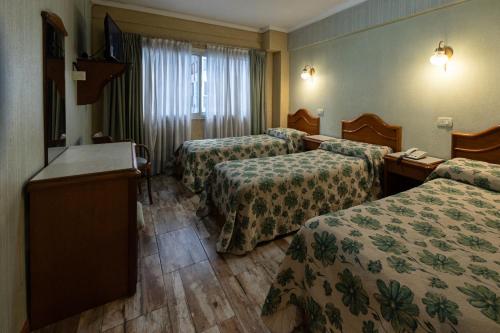 Hotel Luey, Буэнос-Айрес (фото 8)