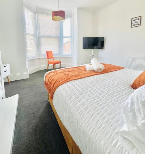 Apartment image 8