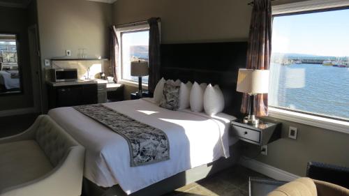 hotel photo