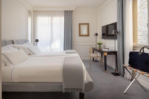 Two-Bedroom Apartment image 4