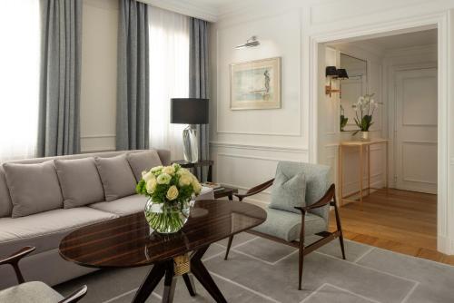 Two-Bedroom Apartment image 5