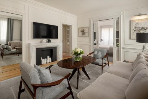 Two-Bedroom Apartment image 6