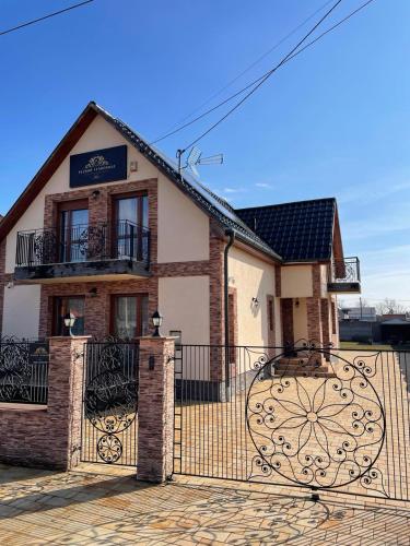 Pezsgő Vendégház – khách sạn tại Demjen