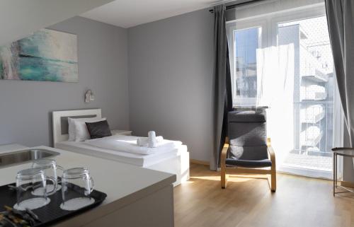3 twin beds