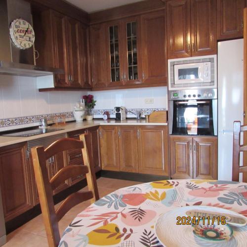 廚房, Casa Rural La Gospa in 烏爾達