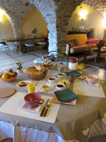 Létesítmények, Le Clos de Lumiere in La Roche-des-Arnauds