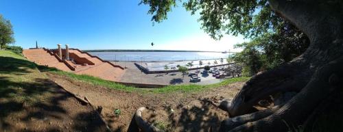 Con vista al Rio Parana, a cuadras del Monumento a la Bandera! ALOJAMIENTOS ROSARIO! near Estacion Pellegrini Resto Bar