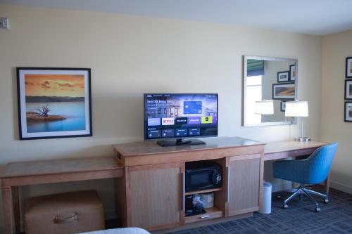 Hampton Inn & Suites Big Rapids, Mi Hampton Inn & Suites Big Rapids, Mi