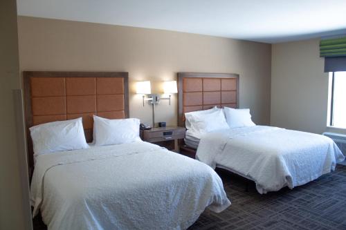 Hampton Inn & Suites Big Rapids, Mi Hampton Inn & Suites Big Rapids, Mi