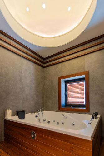 Bodrum Villa Dei Pini in Karakaya