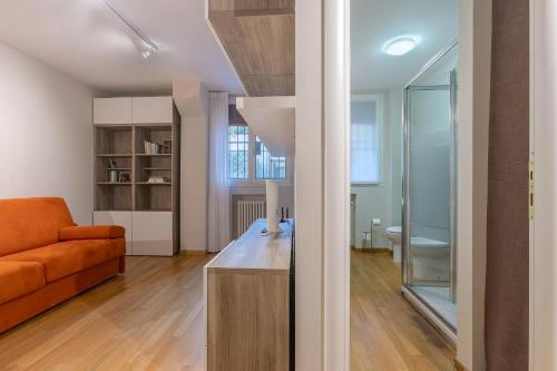 One-Bedroom Apartment image 2