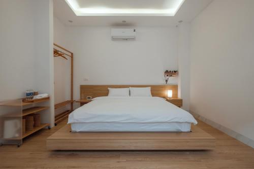 Basic Double Room - Non-Smoking