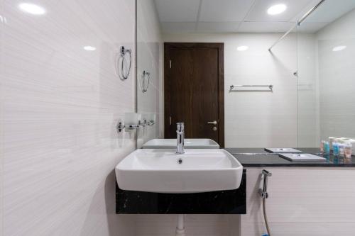 Delightful 2 Bedrooms In Jumeirah Village Circle, Dubai (Foto 8)