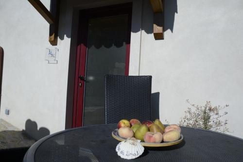 Casa da Lima Rabacal - Rest, Reflect, Reconnect in Nature in Moita Santa De Baixo