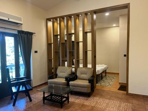 Hotel Lotus – Candolim Beach, KY