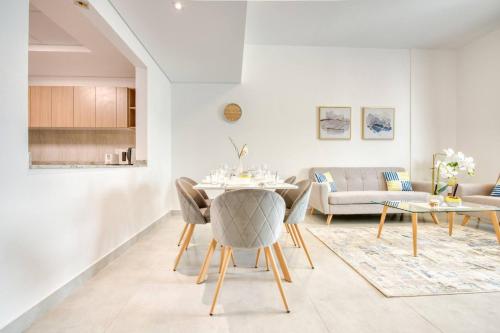 Serene 2 Bedrooms Apartment - image 7