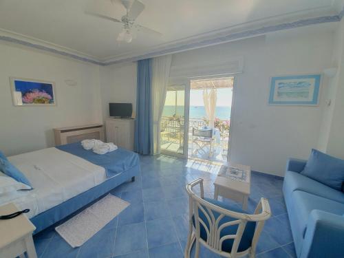 Hotel Aurora - image 8
