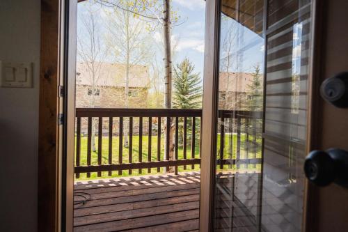 Large & Updated Driggs Condo Close to Town! 40 miles to Grand Teton!, Дриггс (фото 10)