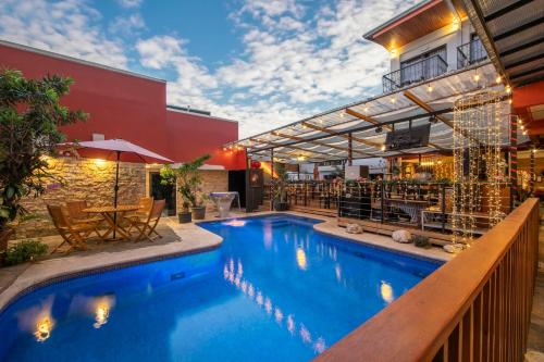 La Fortuna Downtown Hotel Boutique - 수영장