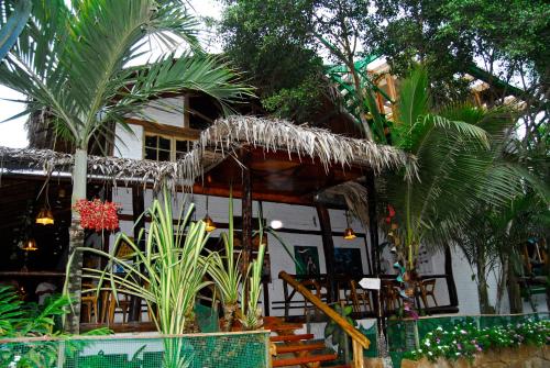 Exterior view, Hosteria Mandala in Puerto Lopez