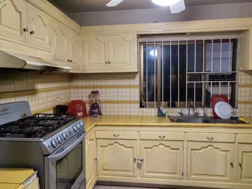 Casa 5 habitaciones más de 20 personas 20 camas