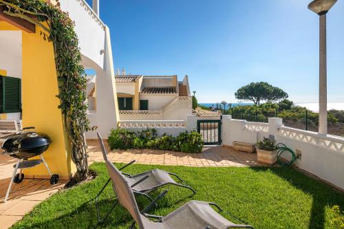 Casa Bobo in เบนากิล