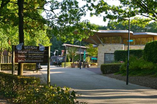 Restaurante, Het Mergelhoek 1 - Parterre in Vaals