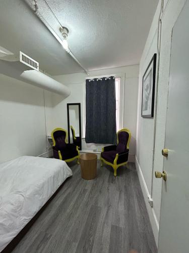 SF Travelers Inn - image 2