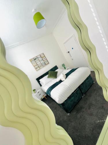 Superior Queen Room image 5
