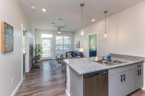 Modern Stay Close to Dining & Entertainment image