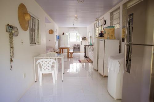 Konyha, Casa de campo cercada pela natureza com WiFi in Manacapuru