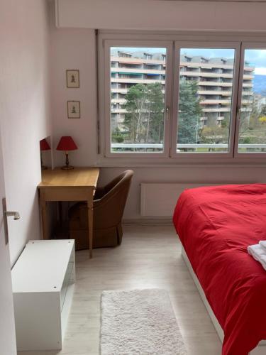 Beautiful 1-Bed Apartment near Palexpo, UN Agencies & Diplomatic Missions, Genewa (zdjęcie 5)