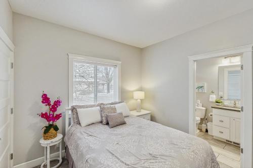 6th Street Retreat - image 40