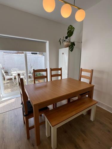 Liverpool Coco House - 3 Bedrooms, Liverpool (photo 3)